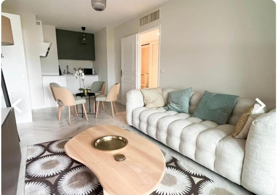 Beautiful Apartment Design Next To The Sea Antibes Extérieur photo
